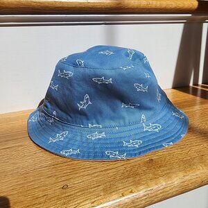 GaP M/L toddler reversible bucket hat (shark/khaki)